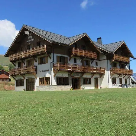 Chalet-hotel Le Beausoleil, The Originals Relais Hotel 3*