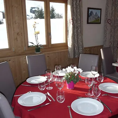 Chalet-hotel Le Beausoleil, The Originals Relais