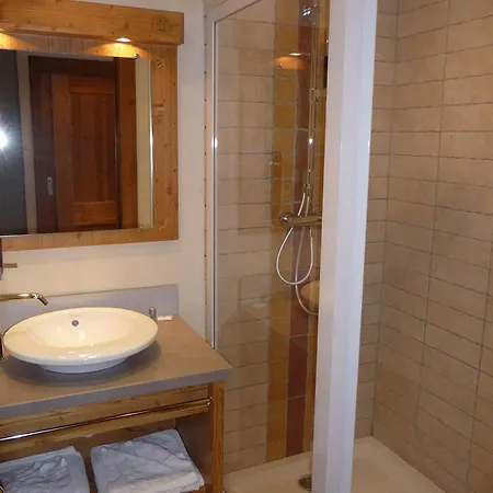 Chalet-hotel Le Beausoleil, The Originals Relais Hotel Fontcouverte-la-Toussuire