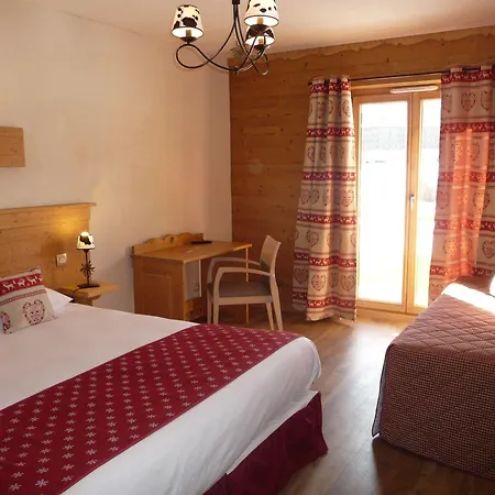 Chalet-hotel Le Beausoleil, The Originals Relais Hotel Fontcouverte-la-Toussuire