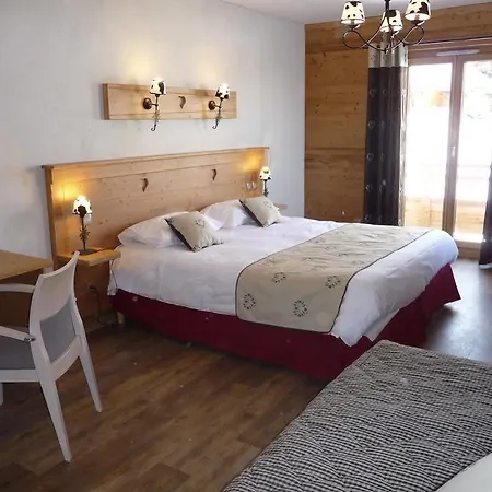 Chalet-hotel Le Beausoleil, The Originals Relais 3* Fontcouverte-la-Toussuire