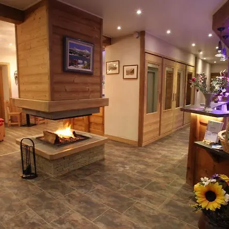 Chalet-hotel Le Beausoleil, The Originals Relais 3*