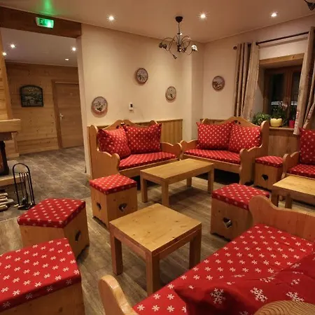 Chalet-hotel Le Beausoleil, The Originals Relais 3*